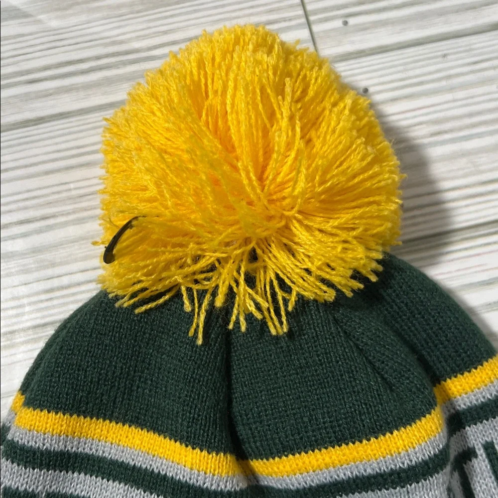 New Era Athletics‎ Kids knit Beanie Green/Yellow Pom Pom removable youth OS MLB